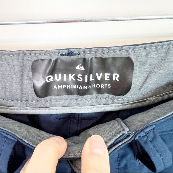 QUIKSILVER NAVY  BLUE AMPHIBIAN FLAT FRONT SHORTS MENS SZ 29 - Picture 6 of 8